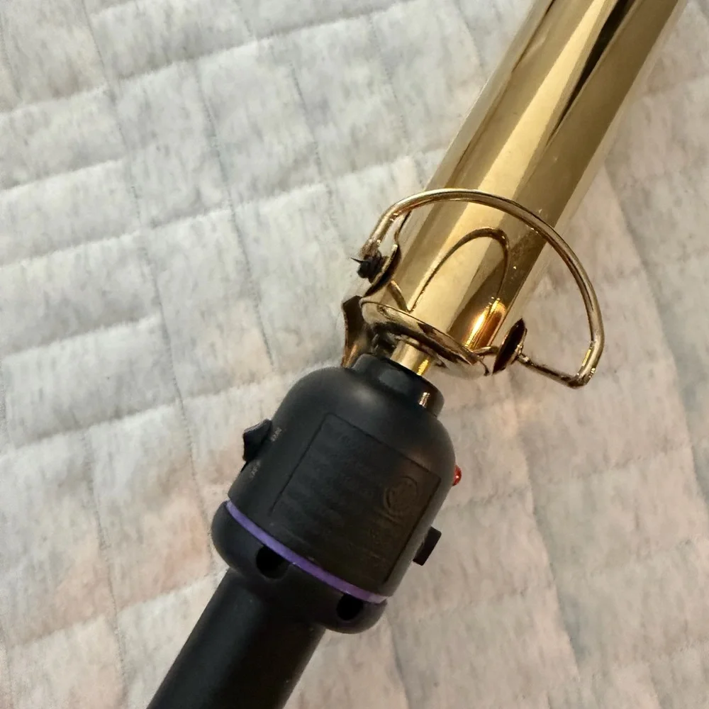 Hot Tools Signature Gold and Black Curling Iron